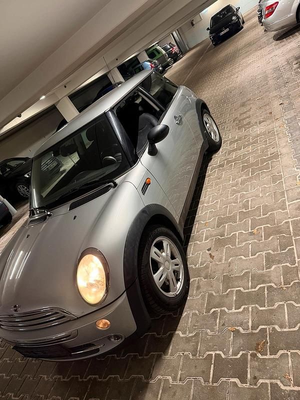 Silber Gebraucht 2005 Mini Cooper Kleinwagen | 2.400 € (Fairer Preis) - Bild 1/4