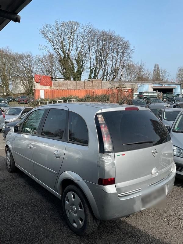 Gebraucht Opel Meriva 105 PS (77 kW) 2006 Silber Van / Kleinbus