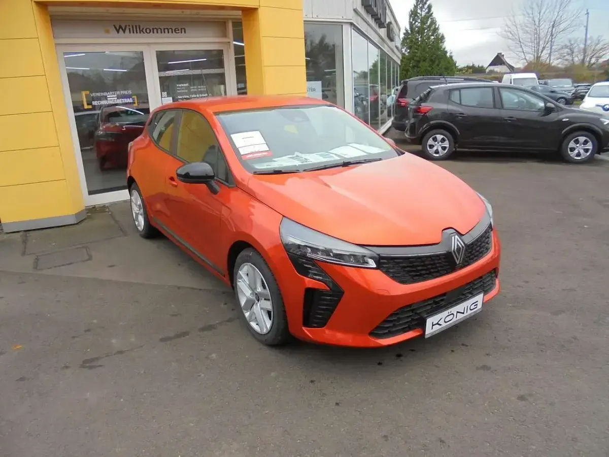 Gebraucht Renault Clio V Evolution 67 PS (49 kW) 2024 Valenciaorange metallic Limousine