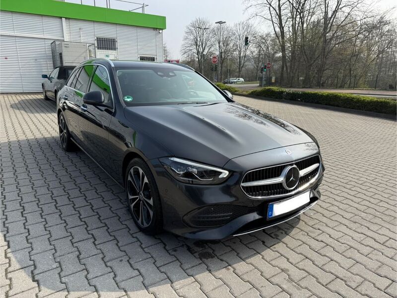 Grau Gebraucht 2021 Mercedes C200 Avantgarde Kombi | 28.950 € (Guter Preis) - Bild 1/4