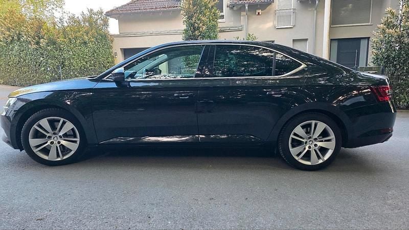 Gebraucht Skoda Superb 280 PS (205 kW) 2017 Schwarz Limousine