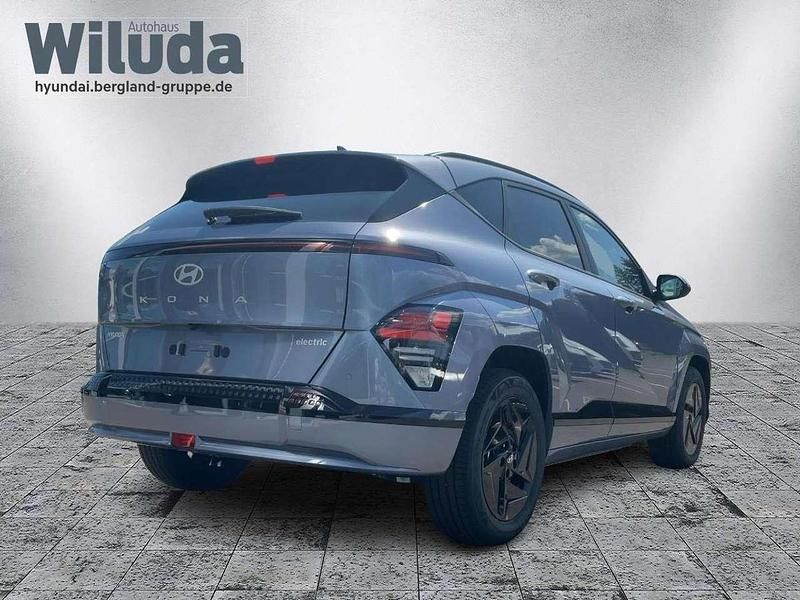 Neu Hyundai Kona Trend 99 kW (135 PS) 2025 Meta blue blau SUV