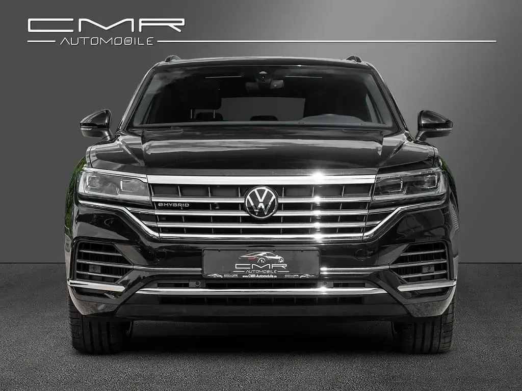 Gebraucht VW Touareg Elegance 381 PS (280 kW) 2022 Deep black perleffekt SUV