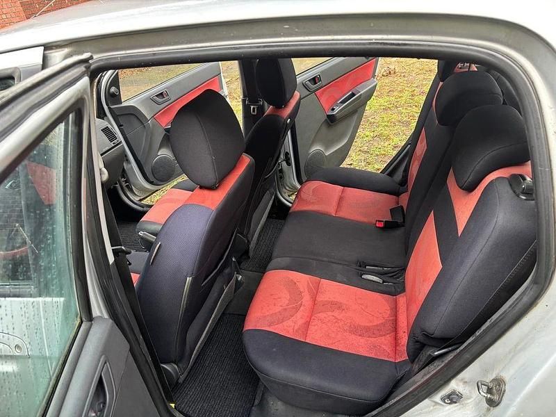 Gebraucht Hyundai Getz 97 PS (71 kW) 2007 Silber Kleinwagen