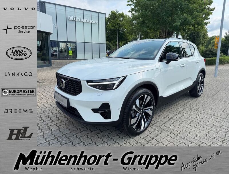 Weiß Gebraucht 2024 Volvo XC40 Ultra SUV | 41.490 € (Teuer) - Bild 1/4
