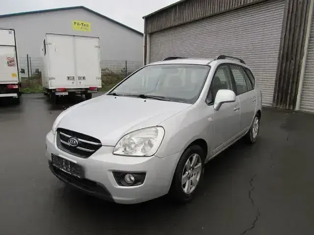 Gebraucht Kia Carens EX 144 PS (105 kW) 2009 Brilliantsilber met. Van / Kleinbus