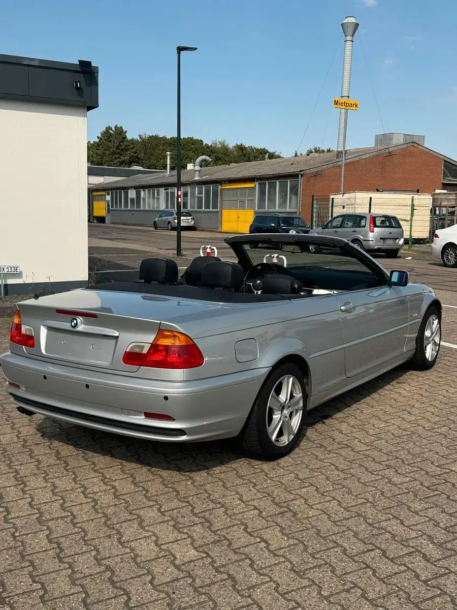 Gebraucht BMW 323 Cabriolet 170 PS (125 kW) 2000 Silber Cabrio