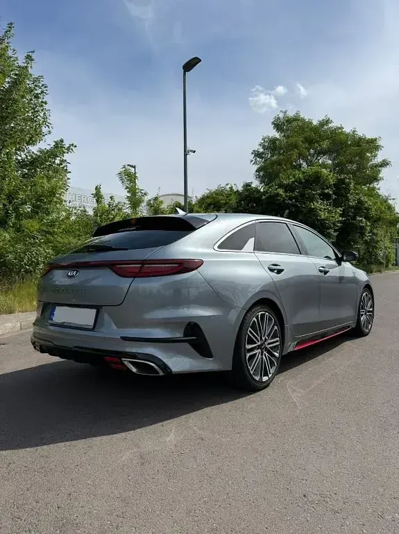 Gebraucht Kia ProCeed GT 204 PS (150 kW) 2019 Silber Kombi
