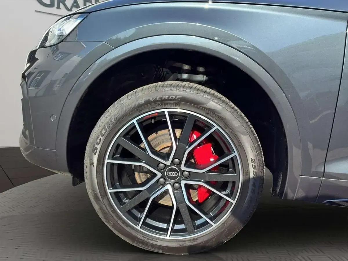 Gebraucht Audi Q5 Advanced Plus 299 PS (219 kW) 2025 Manhattangrau metallic SUV
