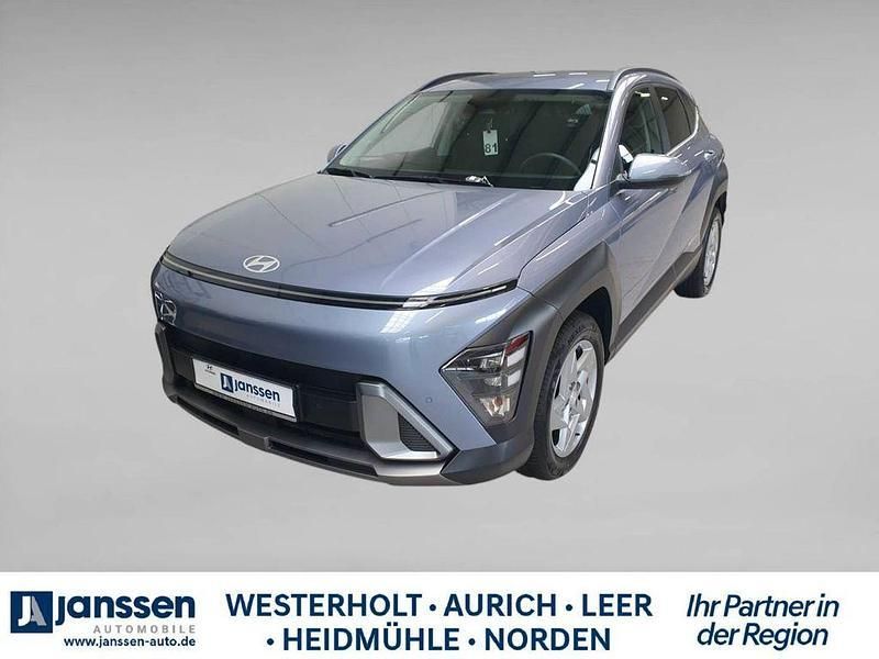 Meta blue Gebraucht 2024 Hyundai Kona Trend SUV | 32.990 € - Bild 1/2