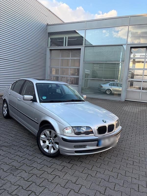 Gebraucht BMW 323 170 PS (125 kW) 2000 Silber Limousine