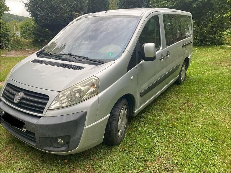 Silber Gebraucht 2008 Fiat Scudo Van / Kleinbus | 5.500 € (Guter Preis) - Bild 1/4