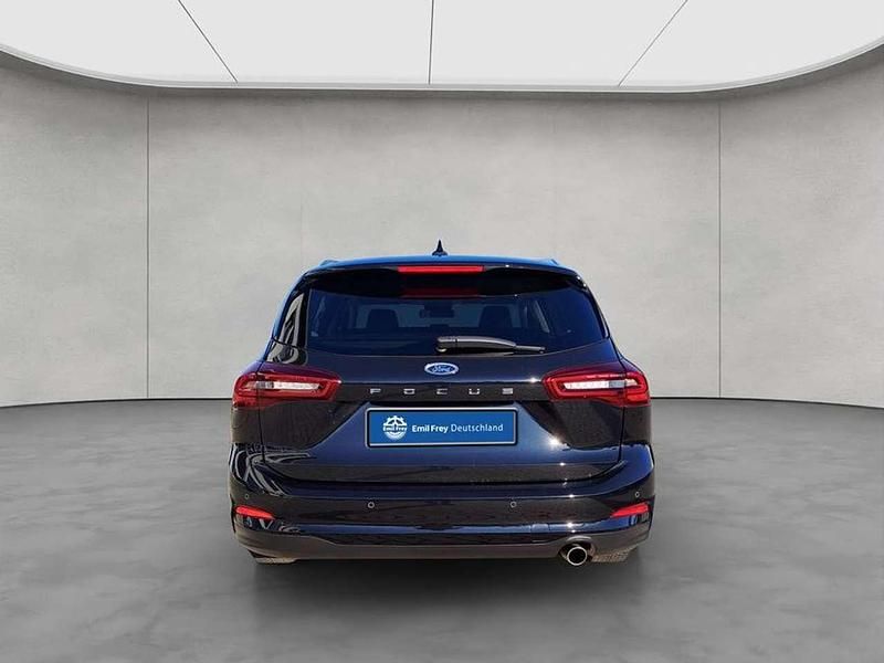 Gebraucht Ford Focus Titanium 125 PS (91 kW) 2024 Agate black metallic Kombi