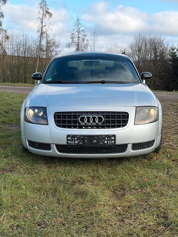 Gebraucht Audi TT 180 PS (132 kW) 1998 Silber Coupé