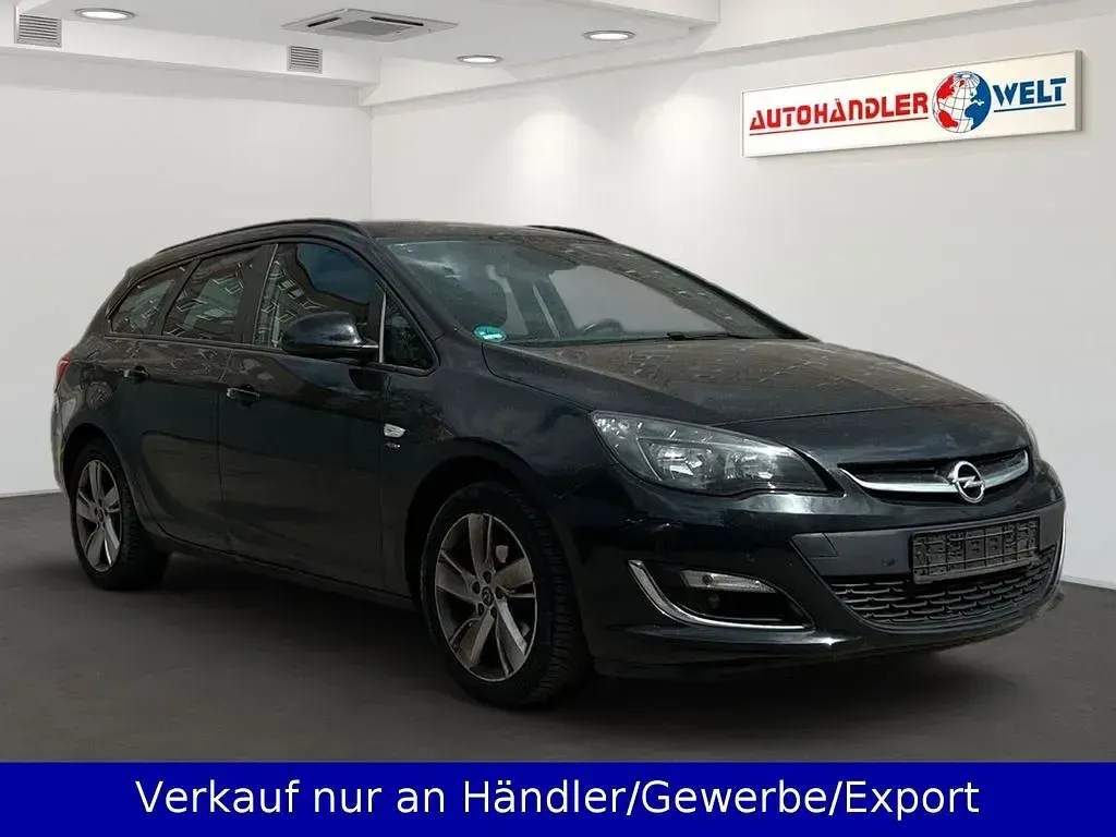 Gebraucht Opel Astra 140 PS (102 kW) 2014 Schwarz Kombi