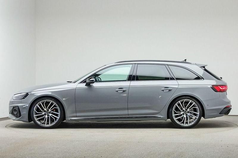 Gebraucht Audi RS4 Sport 450 PS (330 kW) 2023 Nardograu Kombi