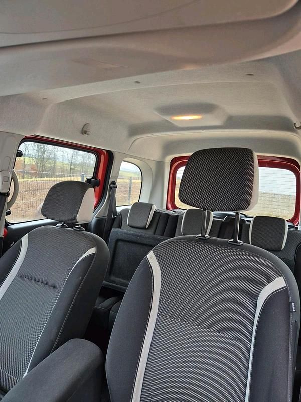 Gebraucht Renault Kangoo 105 PS (77 kW) 2014 Rot Van / Kleinbus