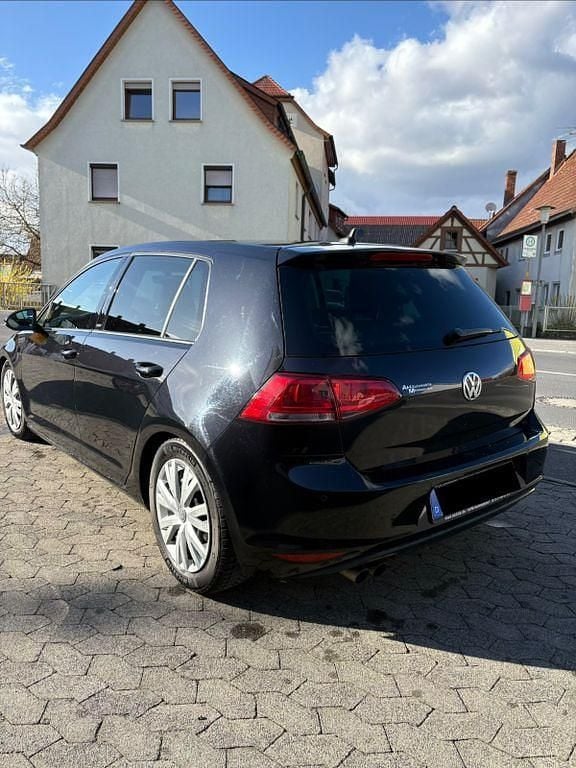 Second-hand VW Golf VII Allstar 150 CP (110 kW) 2017 Negru Berlinǎ