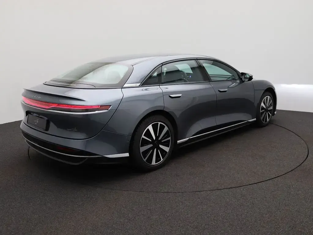 Gebraucht Lucid Air Pure 358 kW (487 PS) 2024 Blau Limousine