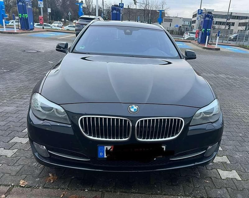 Schwarz Gebraucht 2012 BMW 520 Kombi | 8.500 € (Fairer Preis) - Bild 1/4