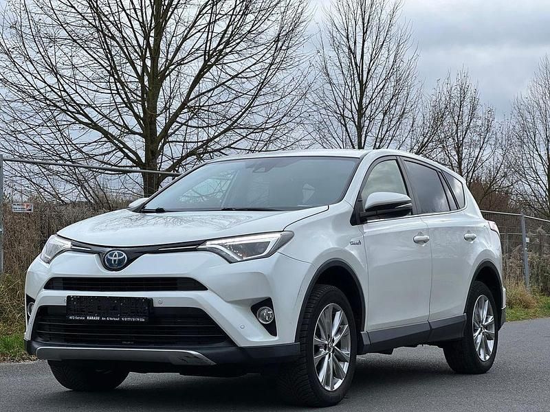 Gebraucht Toyota RAV4 Hybrid Edition 155 PS (114 kW) 2018 White pearl cs SUV