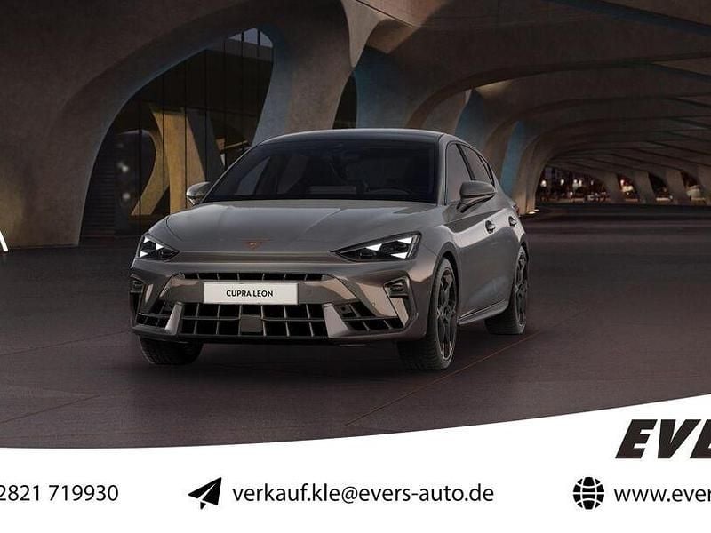 Graphene grau Gebraucht 2025 Cupra Leon VZ Limousine | 41.490 € (Superpreis) - Bild 1/4