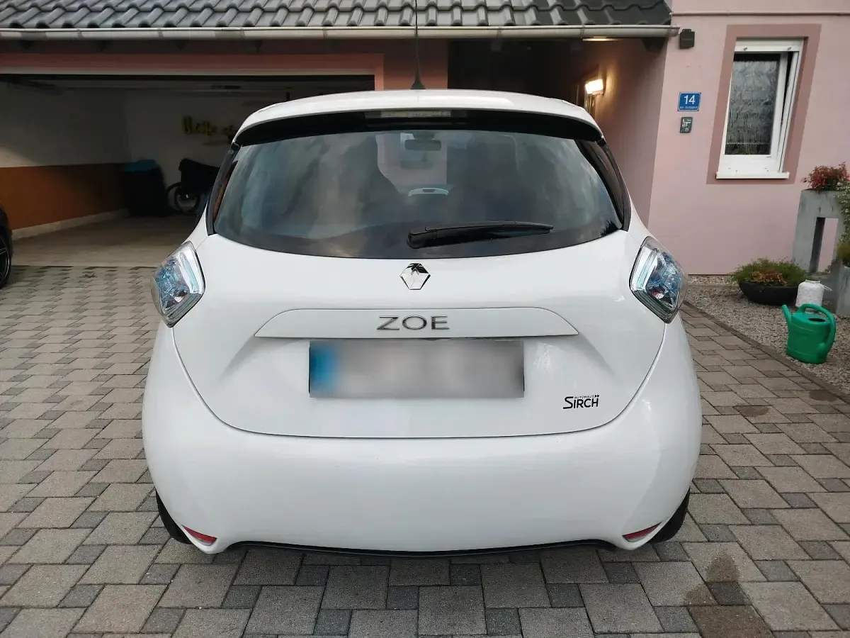 Gebraucht Renault Zoe 64 kW (88 PS) 2015 Weiß Kleinwagen
