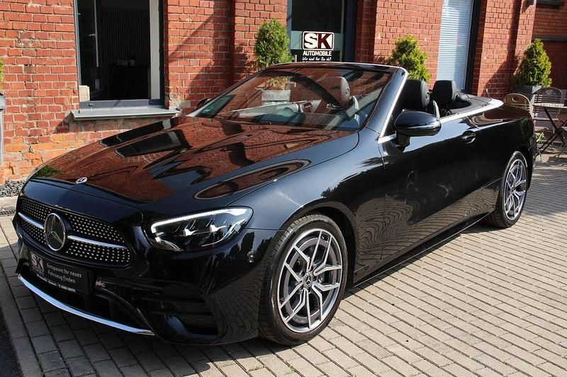 Schwarz Gebraucht 2023 Mercedes E220 AMG line Cabrio | 54.700 € - Bild 1/4