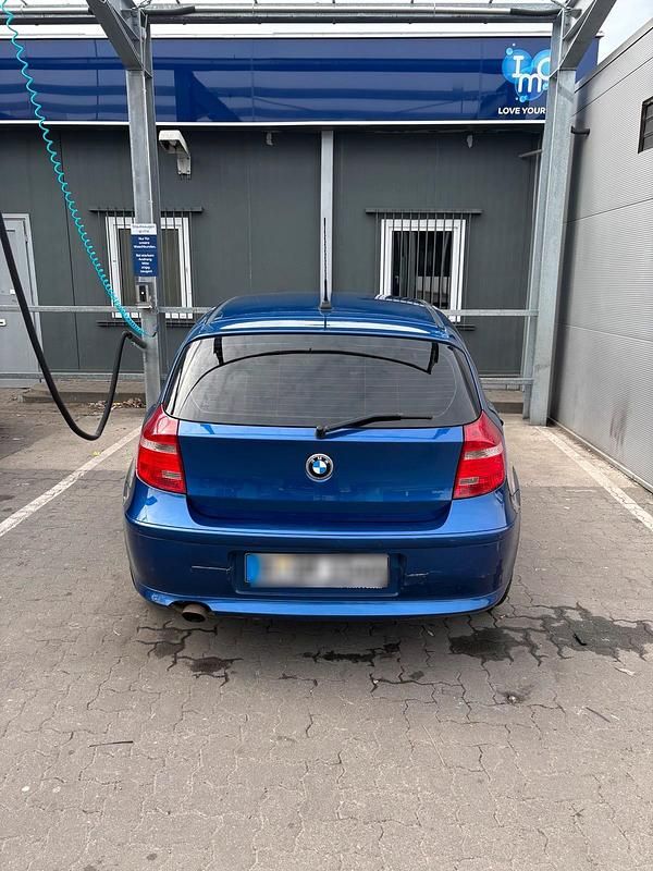 Gebraucht BMW 116 122 PS (89 kW) 2007 Blau Kleinwagen