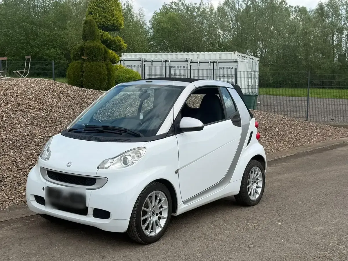 Gebraucht Smart ForTwo Cabrio 71 PS (52 kW) 2012 Weiß Cabrio