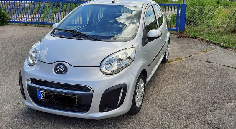 Silber Gebraucht 2012 Citroën C1 Tendance Kleinwagen | 4.900 € (Guter Preis) - Bild 1/4