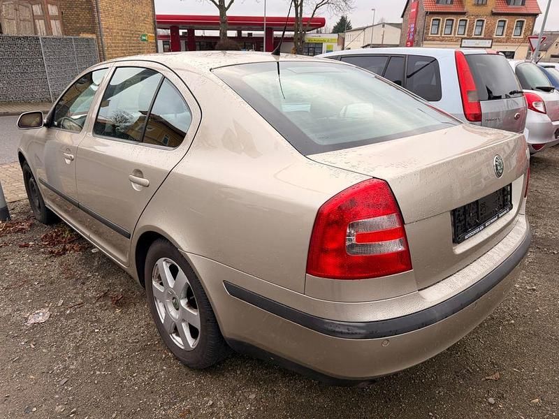 Gebraucht Skoda Octavia Elegance 116 PS (85 kW) 2005 Beige Limousine