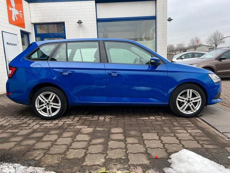 Gebraucht Skoda Fabia Cool Plus 95 PS (69 kW) 2020 Blau Kombi