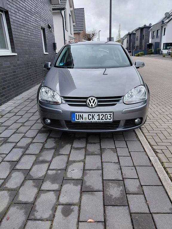 Gebraucht VW Golf V 102 PS (75 kW) 2007 Grau Limousine