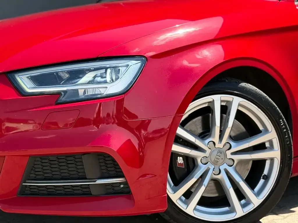 Gebraucht Audi S3 Sport 310 PS (228 kW) 2017 Rot Limousine