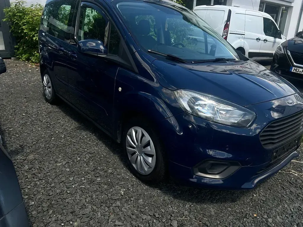 Gebraucht Ford Tourneo Courier Trend 101 PS (74 kW) 2019 Blau Van / Kleinbus