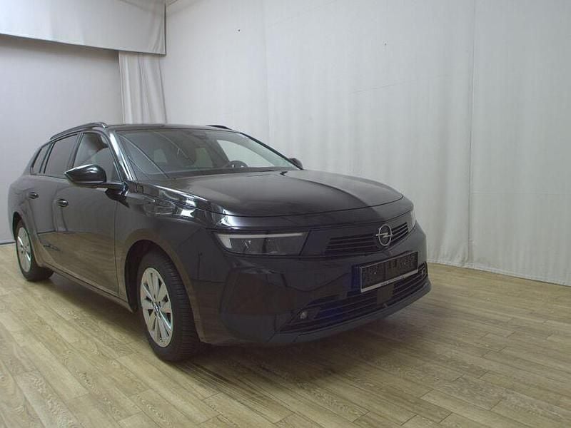 Gebraucht Opel Astra Edition 110 PS (80 kW) 2024 Lackierung schwarz perla nera/ Kombi