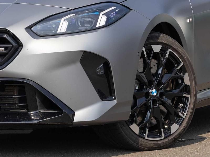 Brugt BMW M135 Performance 300 HK (220 kW) 2024 Grå Hatchback