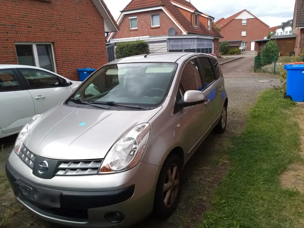 Gebraucht Nissan Note 88 PS (64 kW) 2007 Silber Kleinwagen