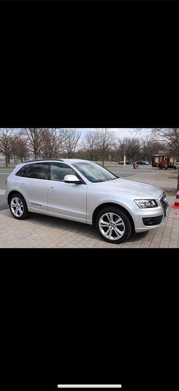 Silber Gebraucht 2009 Audi Q5 SUV | 8.250 € (Fairer Preis) - Bild 1/4