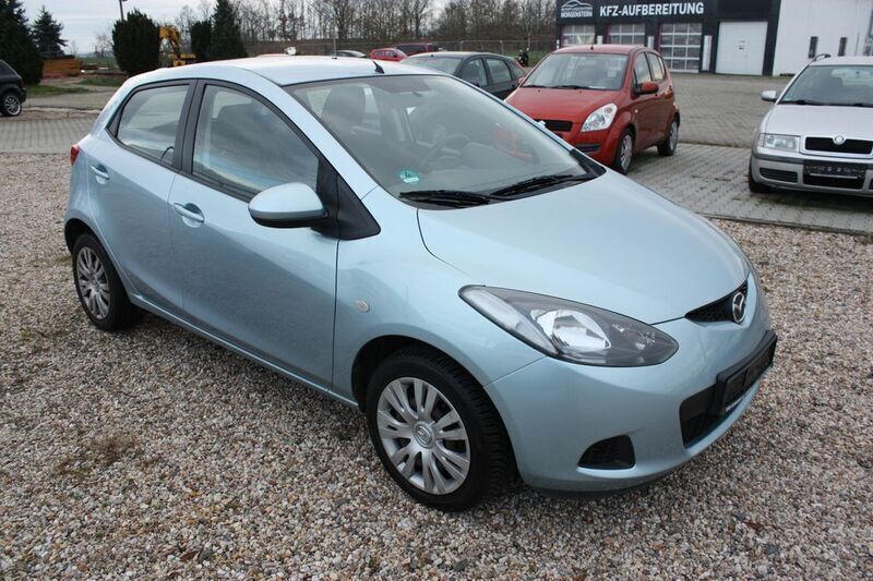 Blau Gebraucht 2008 Mazda 2 Kleinwagen | 2.800 € (Fairer Preis) - Bild 1/4