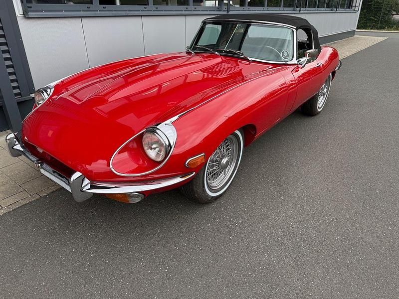 Gebraucht Jaguar E-Type 269 PS (197 kW) 1970 Rot Cabrio