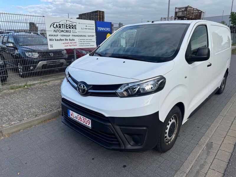 Weiß Gebraucht 2016 Toyota Proace Van | 8.299 € (Fairer Preis) - Bild 1/4