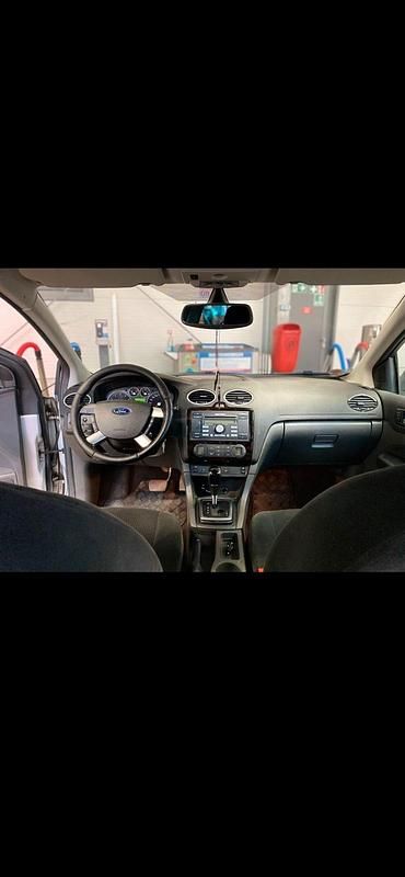 Gebraucht Ford Focus 101 PS (74 kW) 2006 Silber Kombi