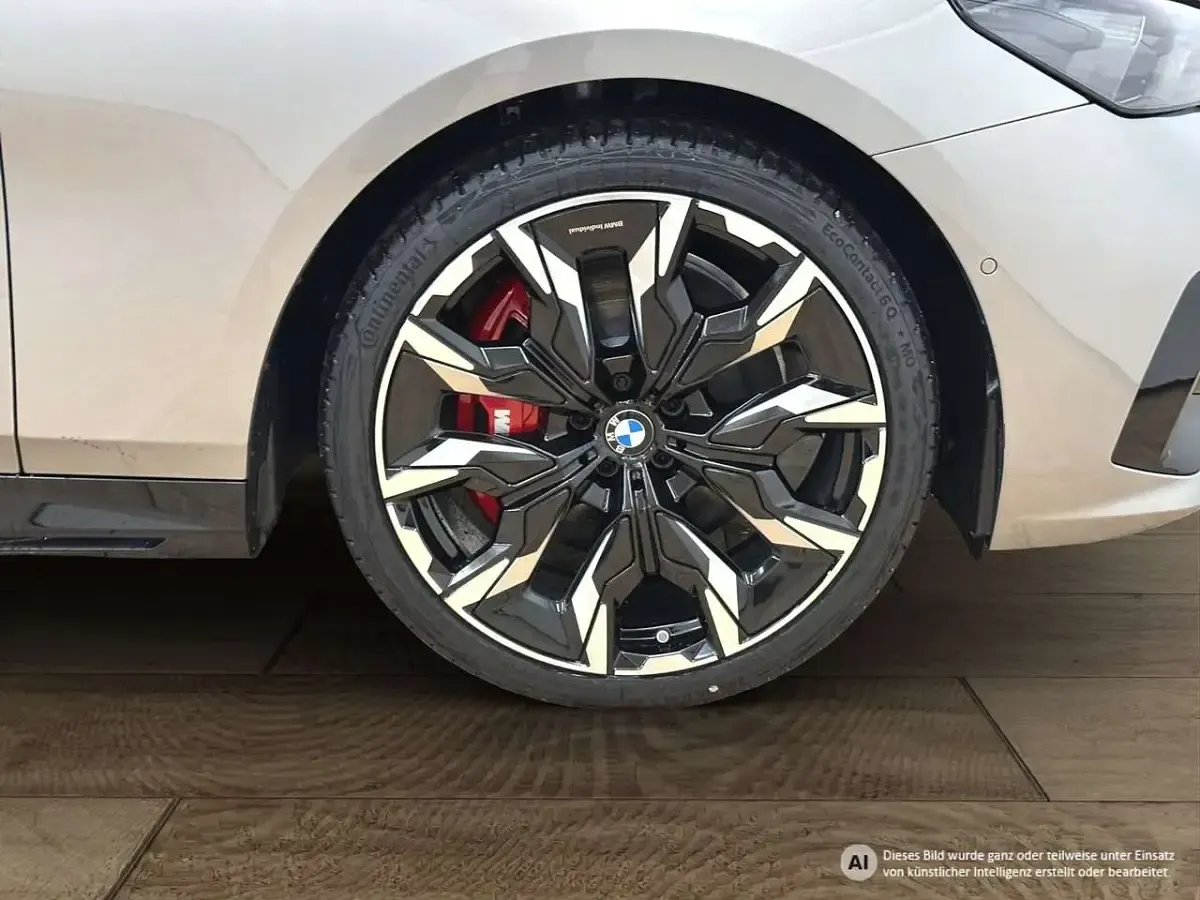Neu BMW 540 M Sport 303 PS (222 kW) 2025 Grau Limousine