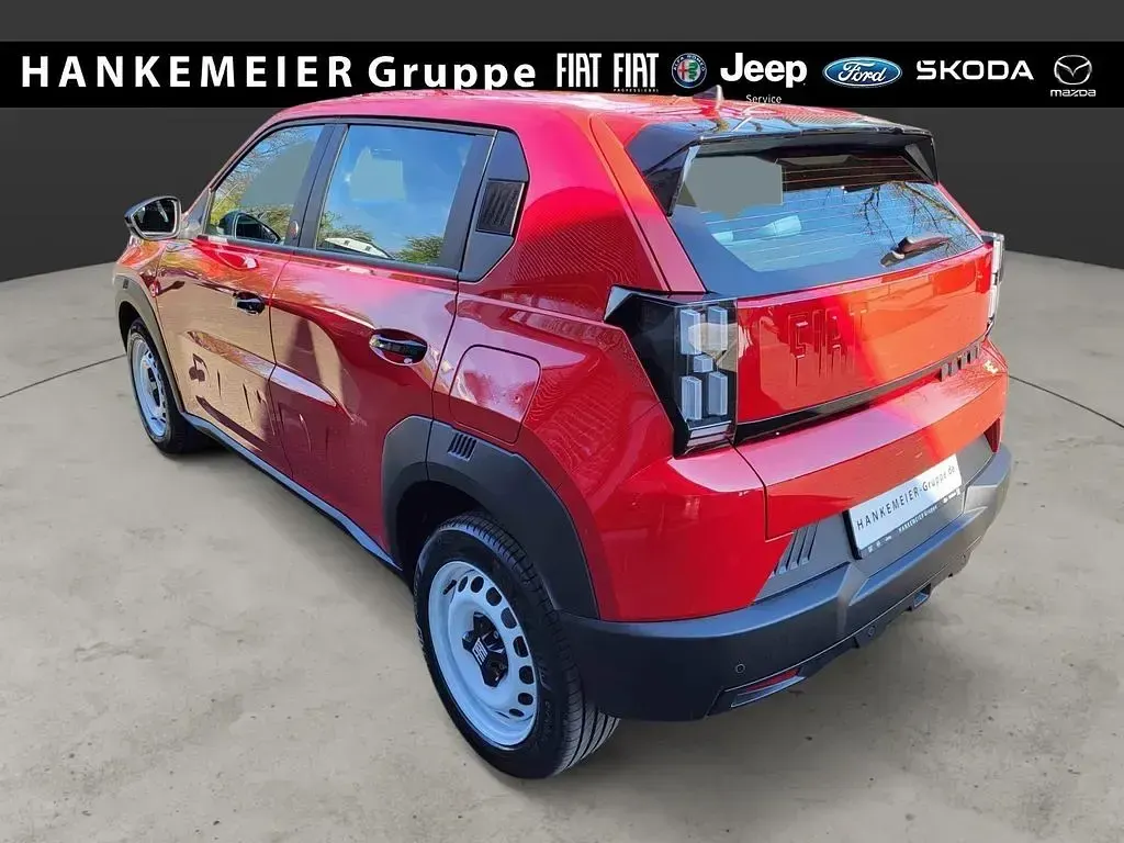 Neu Fiat Grande Panda Red 83 kW (113 PS) 2025 Rot Kleinwagen