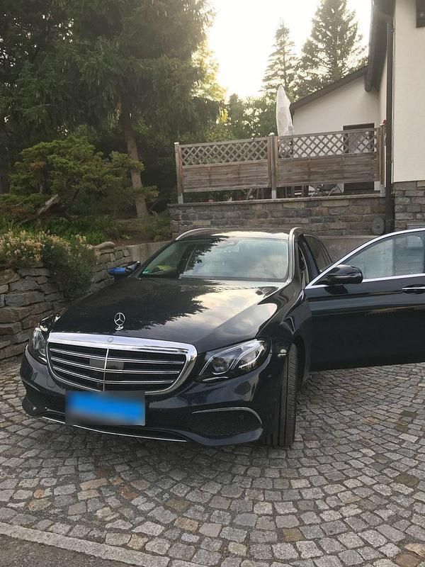 Usata Mercedes E350 258 CV (189 kW) 2017 Verde Station wagon