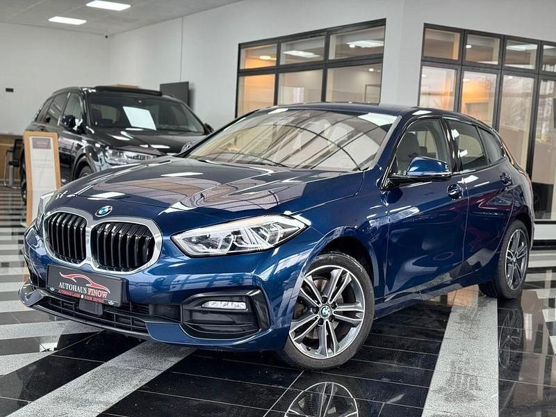Gebraucht BMW 118 Sport Line 150 PS (110 kW) 2021 Blau Kleinwagen
