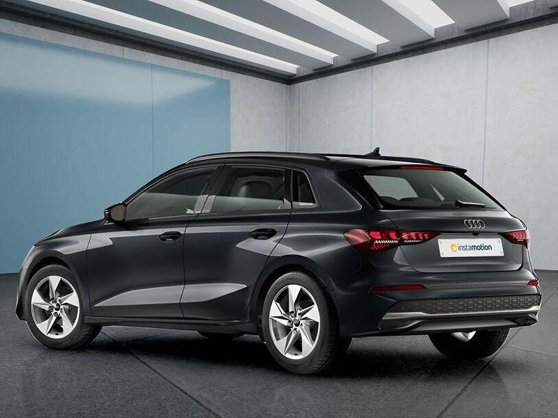 Gebraucht Audi A3 150 PS (110 kW) 2025 Grau Limousine