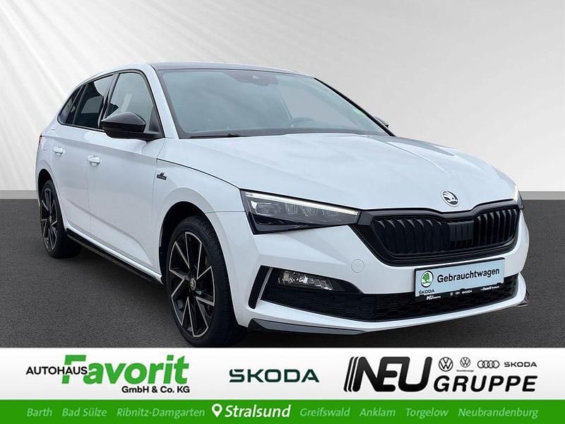 Weiß Gebraucht 2020 Skoda Scala Monte Carlo Kleinwagen | 19.590 € (Guter Preis) - Bild 1/4